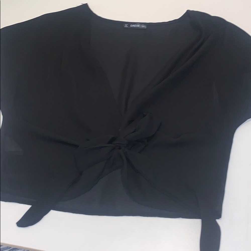 black crop top
